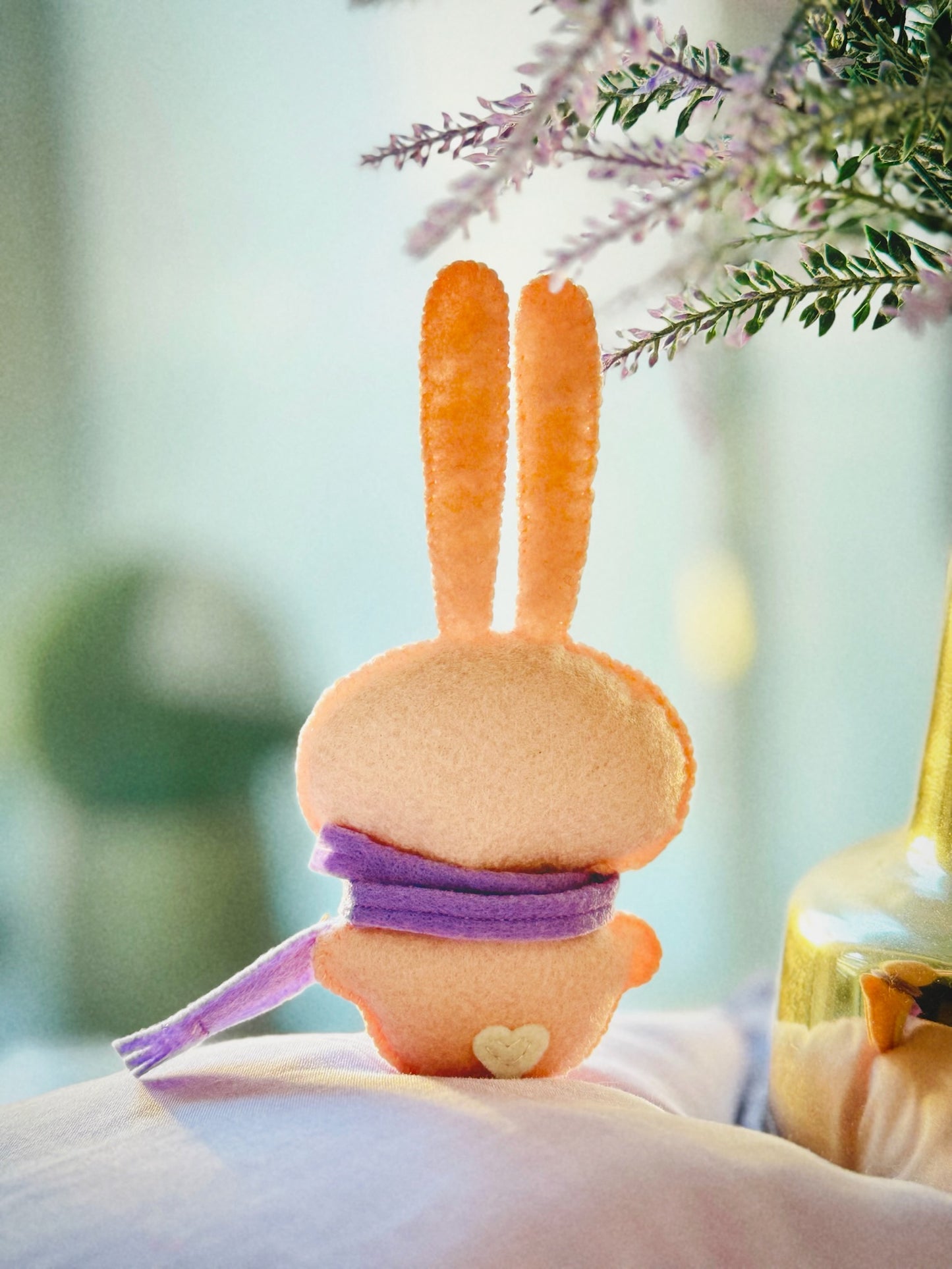 Max the Bunny (small) / Peach