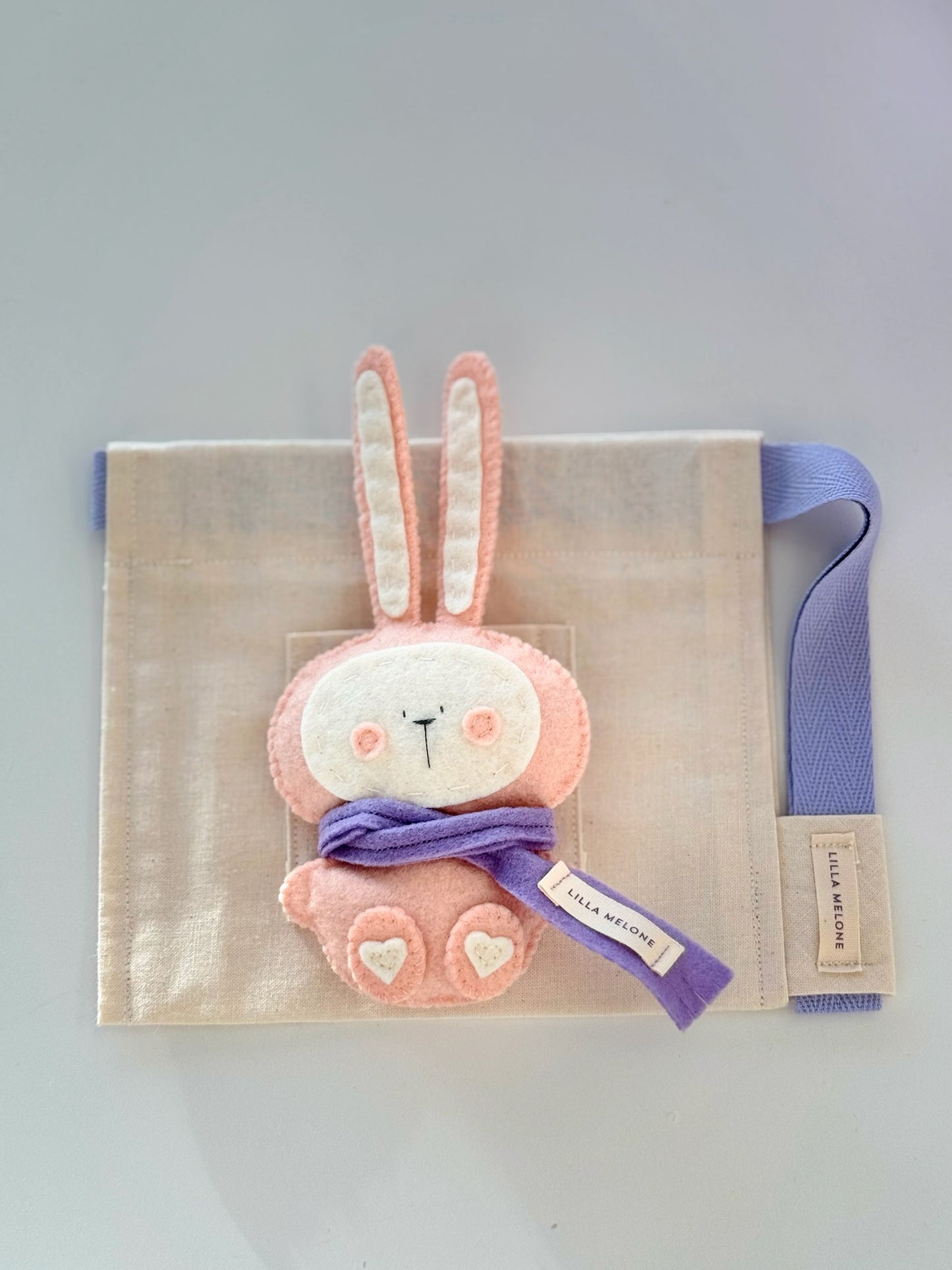 Max the Bunny (small) / Peach