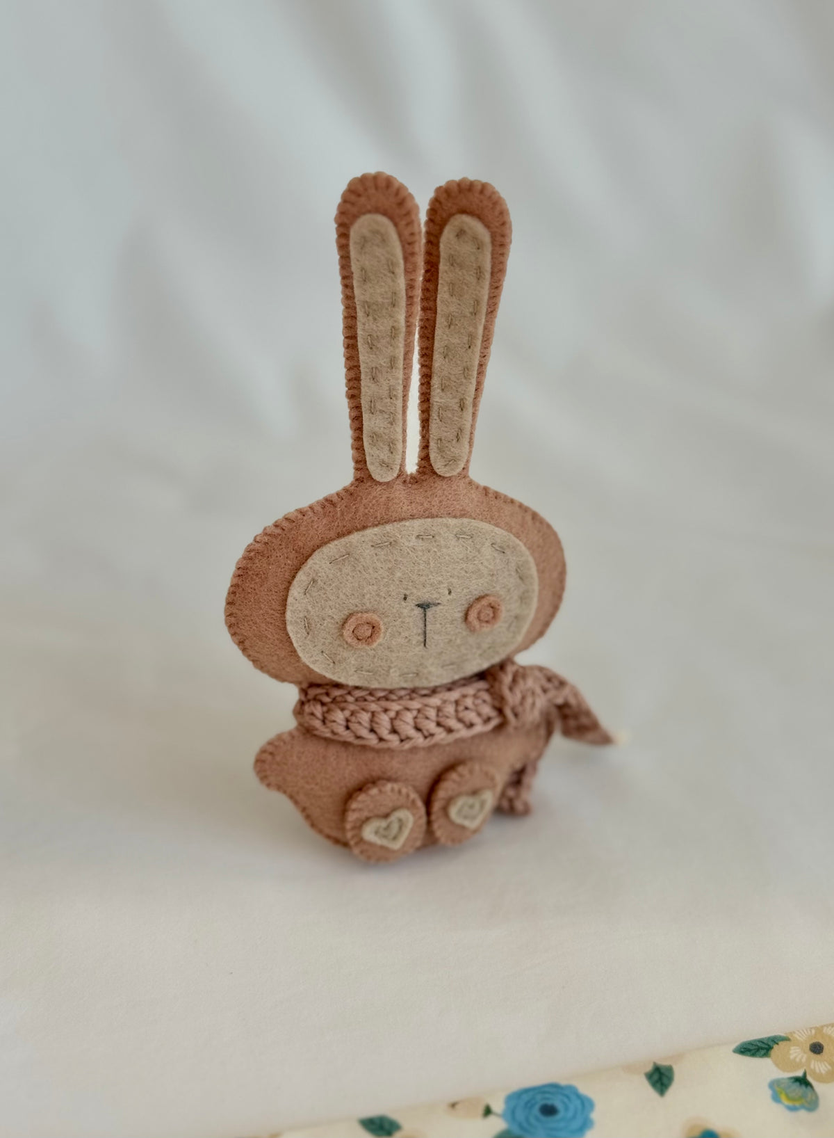 Max the Bunny (small) / Mocha