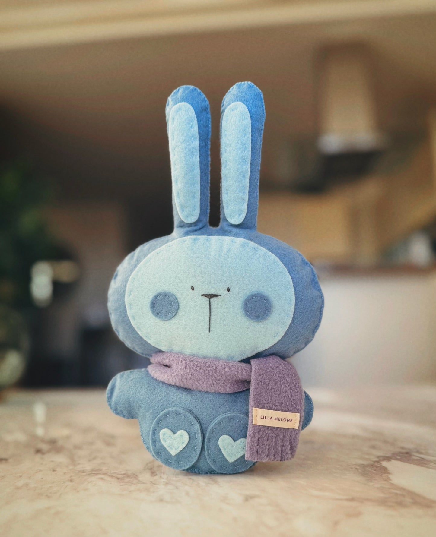 Max the Bunny / Blue