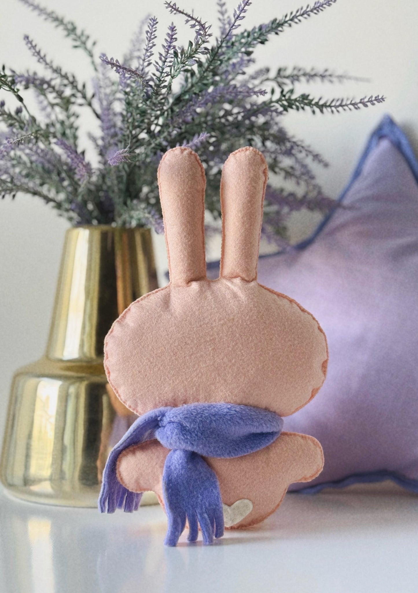 Max the Bunny / Peach