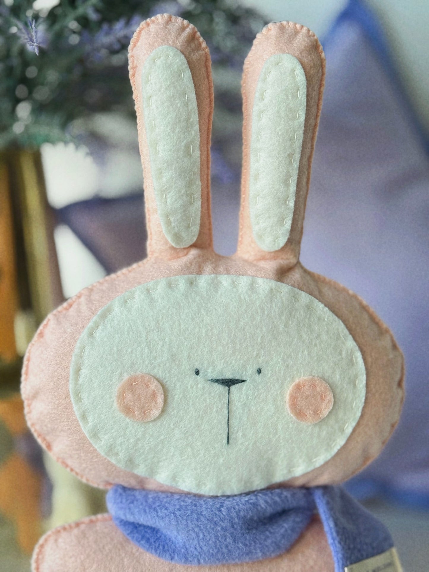 Max the Bunny / Peach