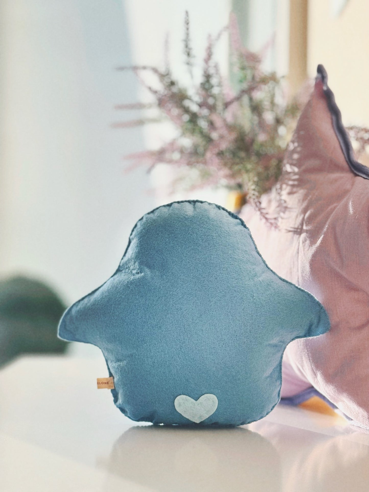 Poppy the Penguin / Sky Blue